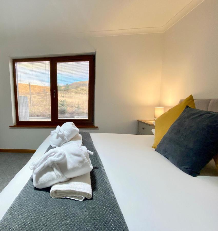 Highland Stays - Ben View Room & Jacuzzi Bath Fort William Bagian luar foto